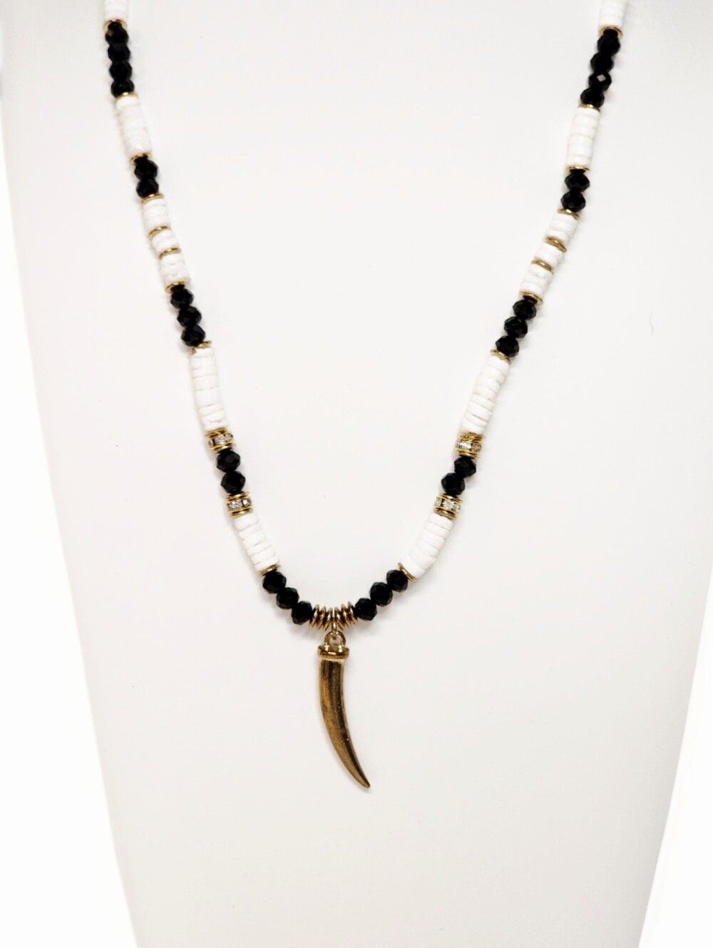 Rapsodia Collar Amazonia Horn Pendant Black White Crystal Bead Gold Necklace NWT